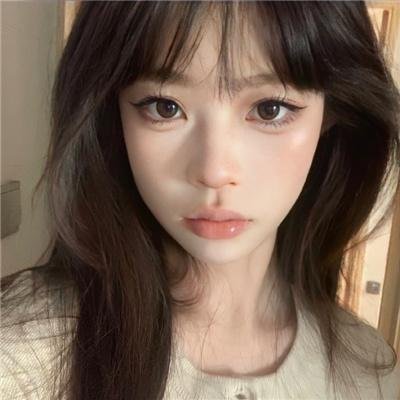 美丽笨女人